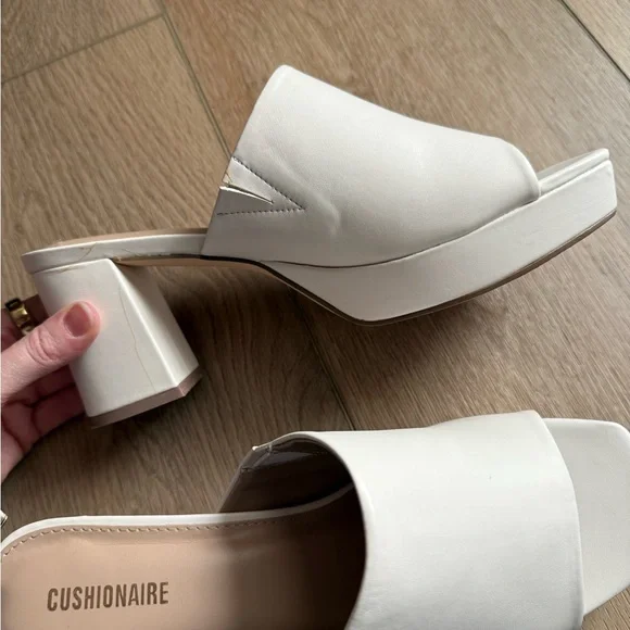 Cushionaire Women's Cream Mules - Picture 5 of 8